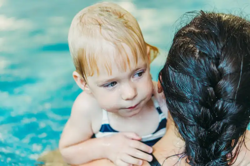 How Busy Parents Can Make Infant Swim Lessons Fit Their Week